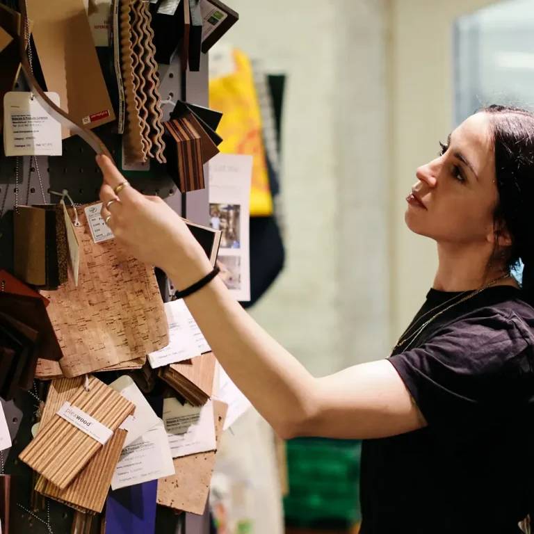 Where&What. Estudiantes creativos