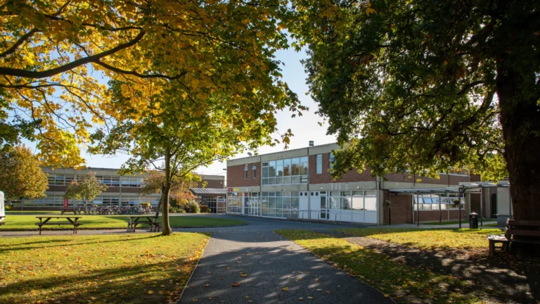 Curso de Inglés en Alexandra College, Dublin, con actividades