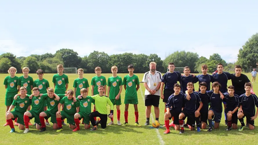 ingles y futbol para jovenes en Inglaterra