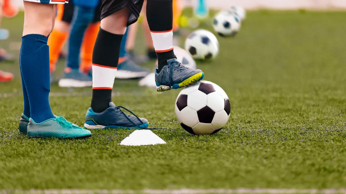 campamento de futbol en irlanda con alojamiento en residencia