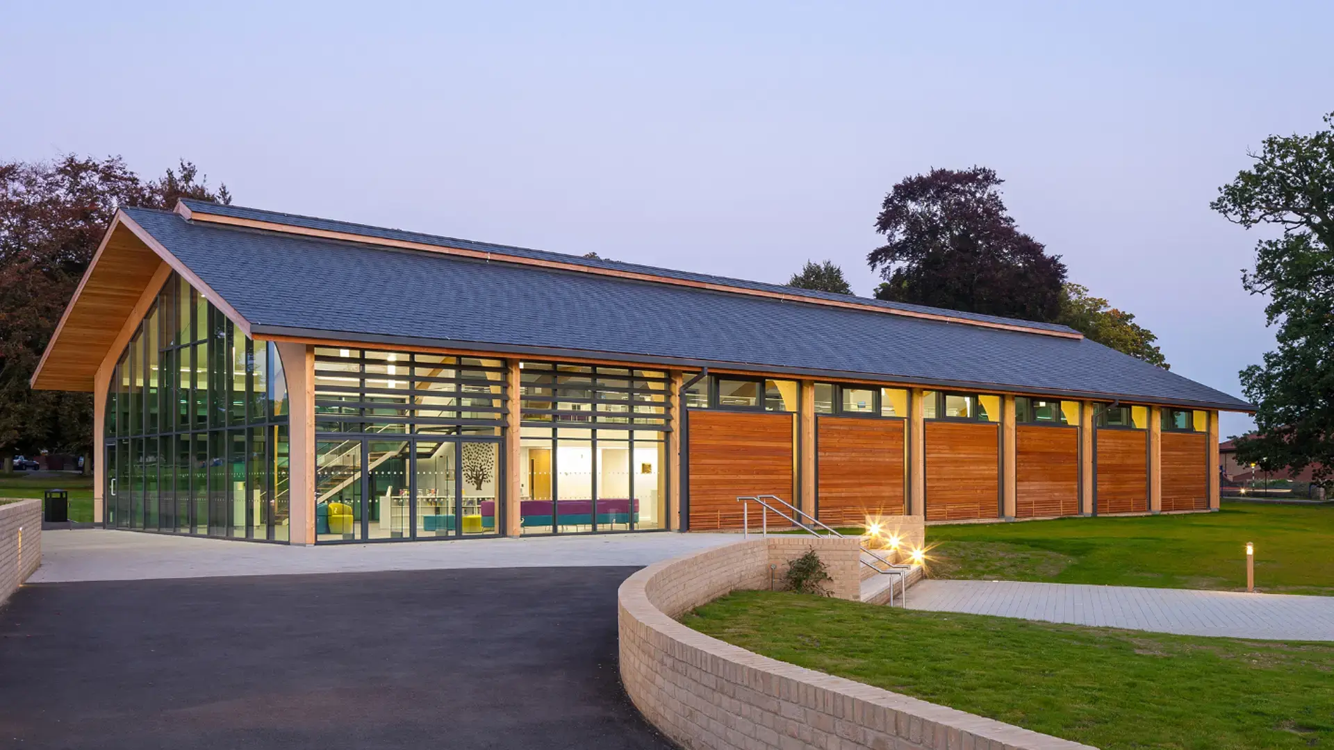 uno de los edificios de la escuela en el curso escolar en inglaterra en Culford School