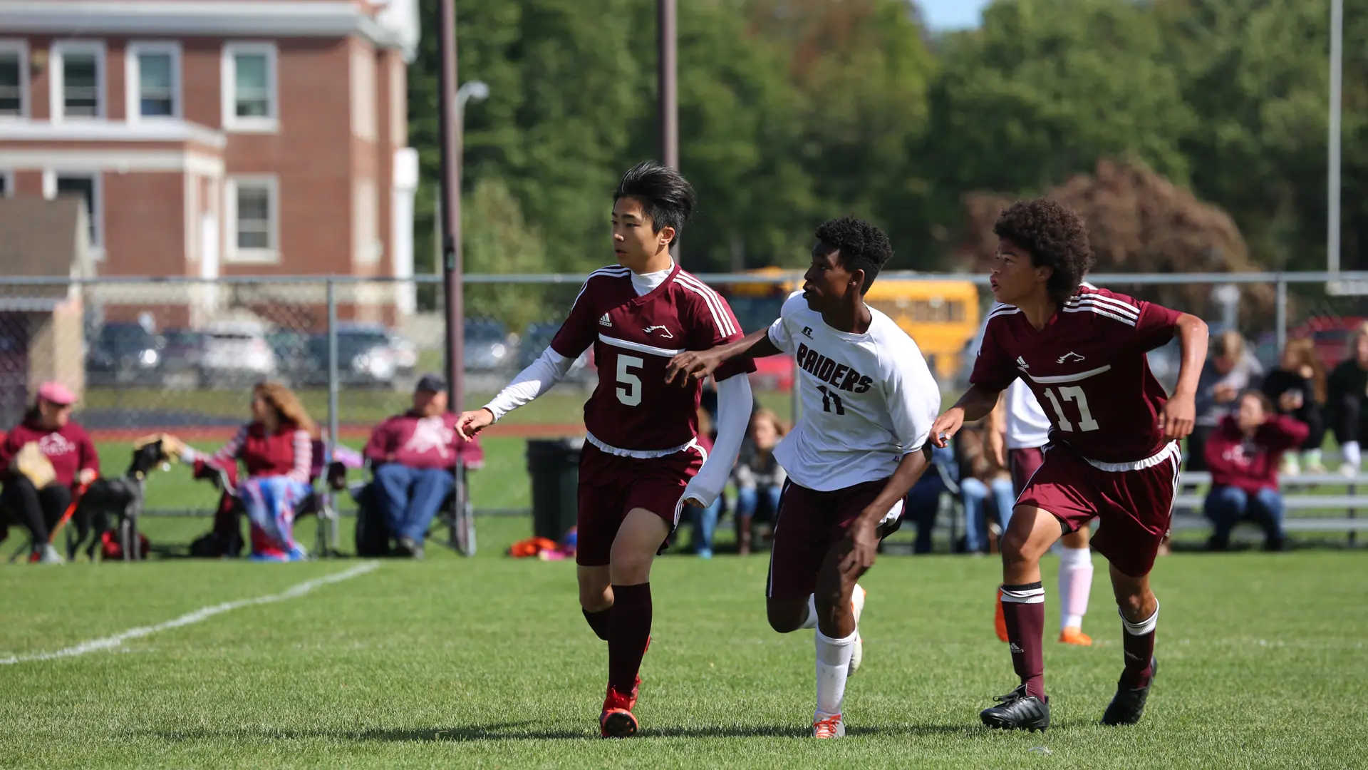 partido de soccer al aire libre en el curso escolar en estados unidos en Foxcroft Academy