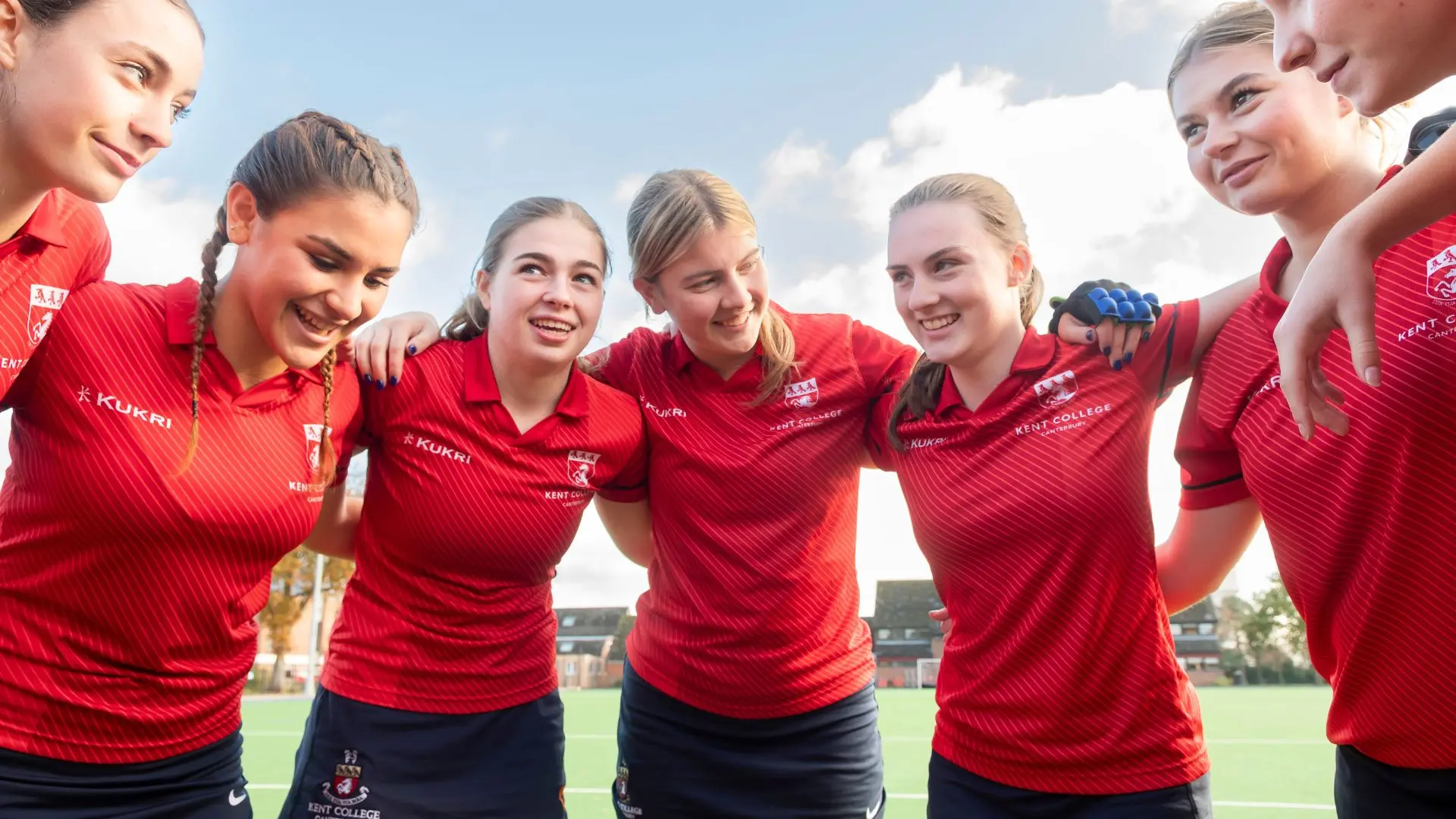 equipo deportivo femenino en el curso escolar en inglaterra en Kent College