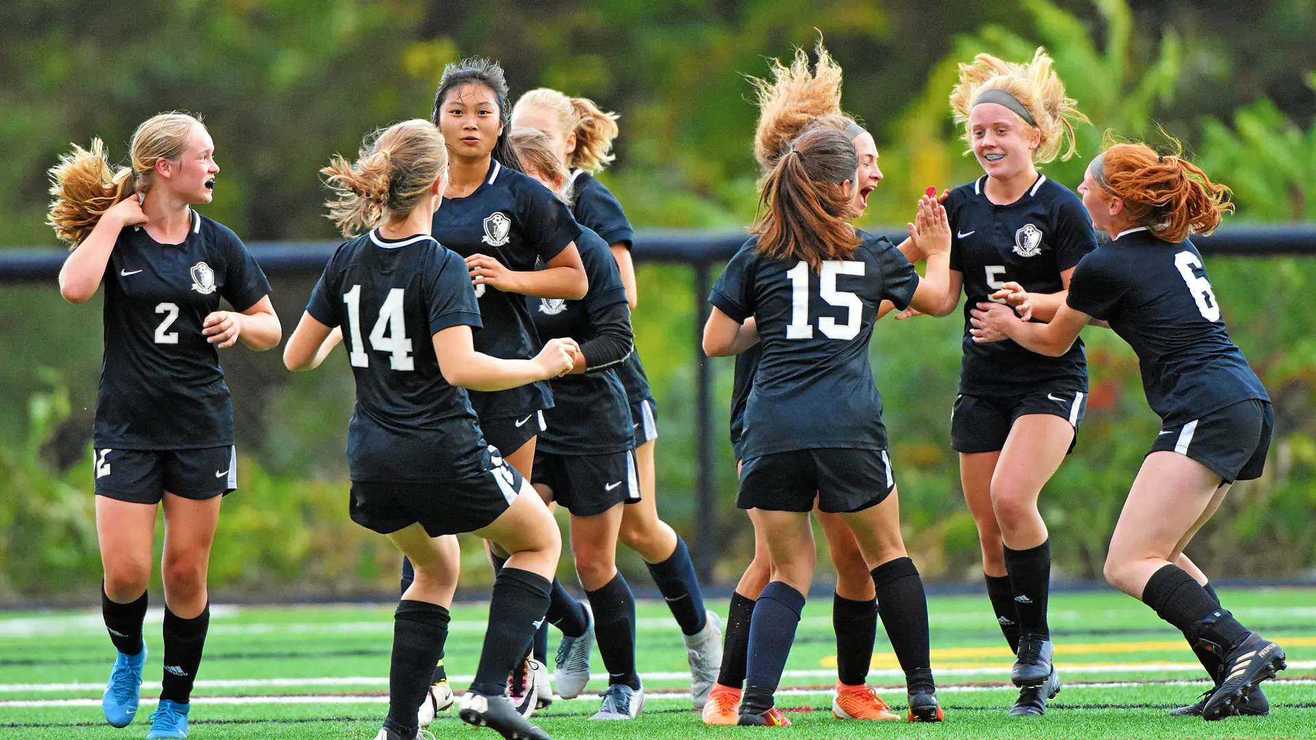 futbol femenino en el curso escolar en estados unidos de Lincoln Academy