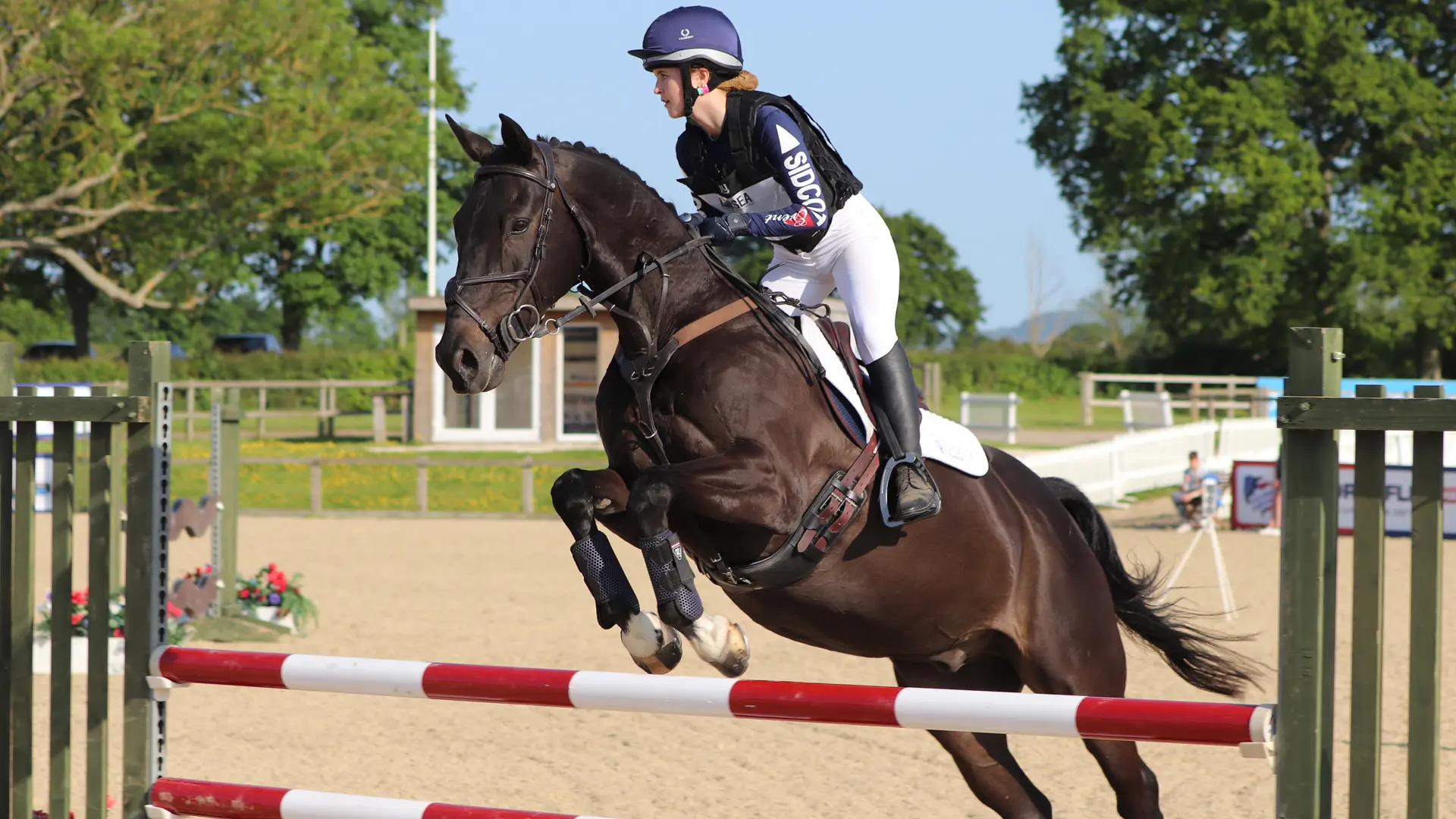 equitacion en el club de la escuela en el curso escolar en inglaterra en Sidcot School