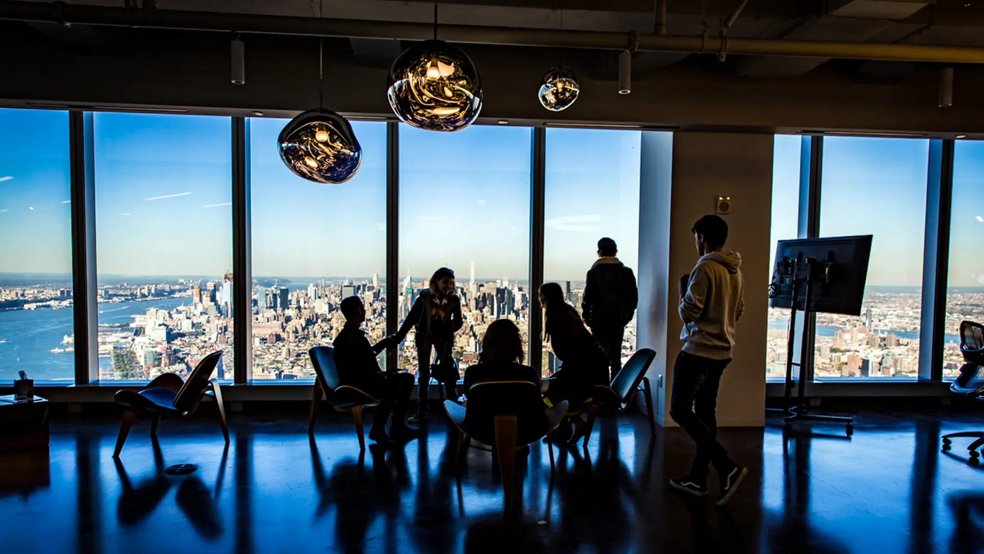 estudiantes participando en un congreso en el curso escolar en estados unidos de The Storm King School